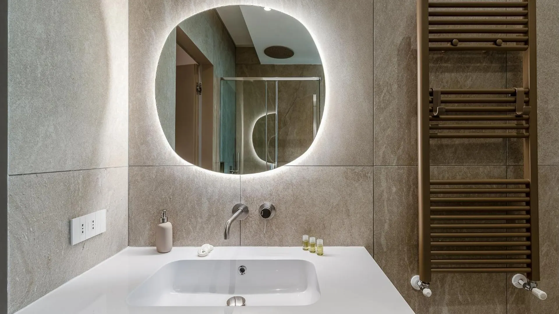 Luxury Apartment - Near Stazione Centrale Μιλάνο 0*,